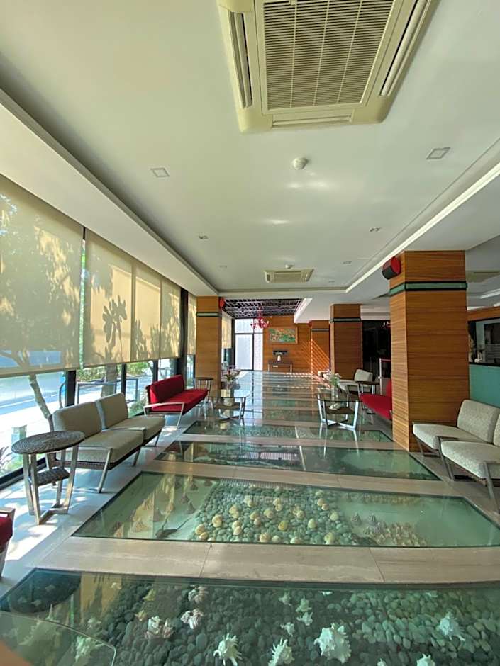 Le Vernissage Hotel – Pattaya, DC