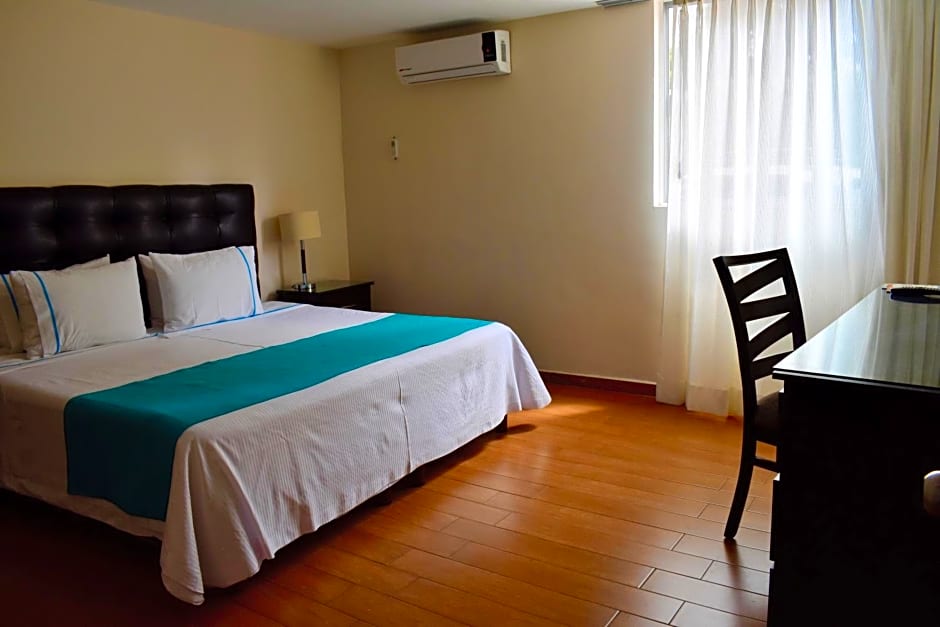 Country Hotel & Suites