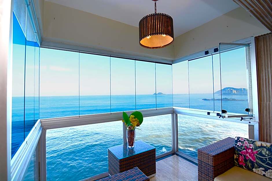 Apartamento no Morro do Maluf, frente ao mar