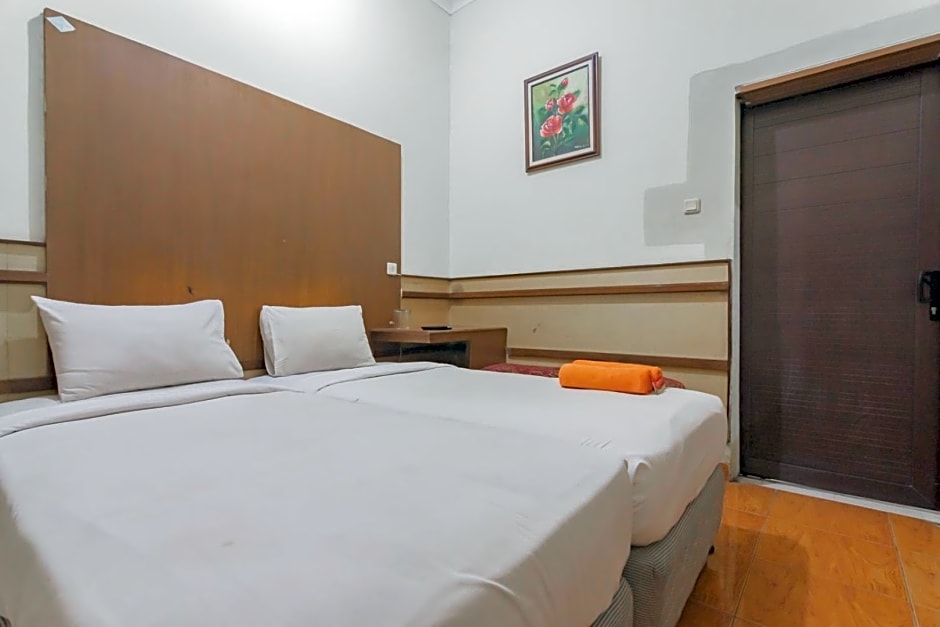 RedDoorz at Hotel Lodaya Bandung