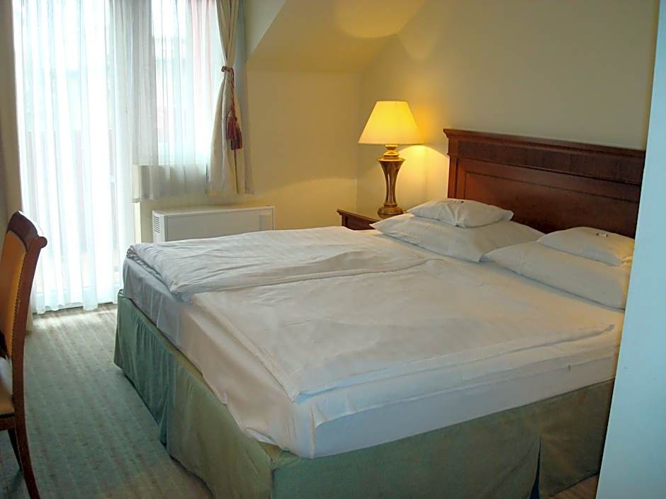 Hotel Romantik Eger