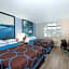 Super 8 by Wyndham San Bruno /SF Intl Arpt West