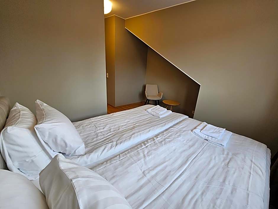 Live and Stay Lagerbring