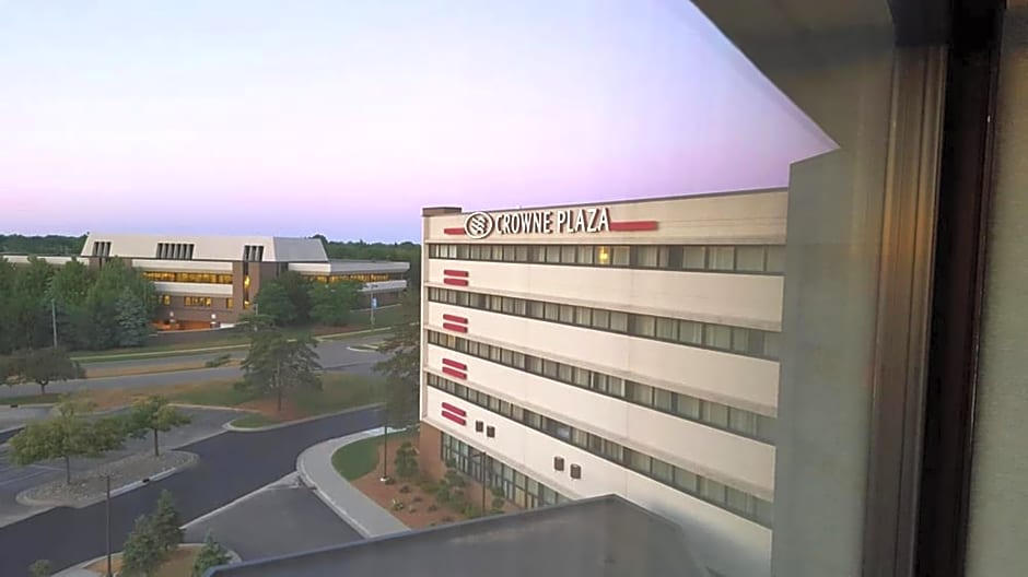 Crowne Plaza Lansing by IHG