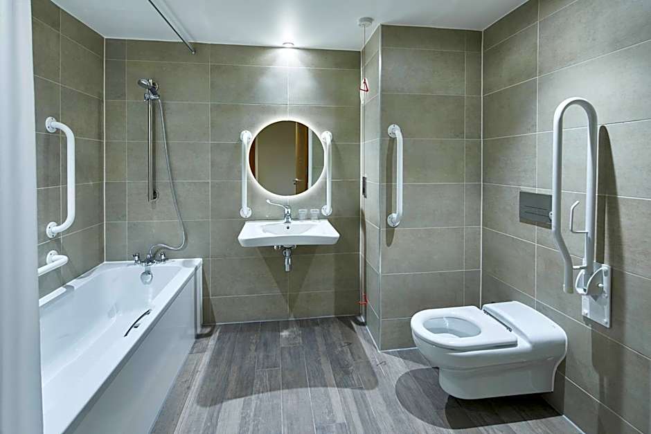 Manchester Marriott Victoria & Albert Hotel