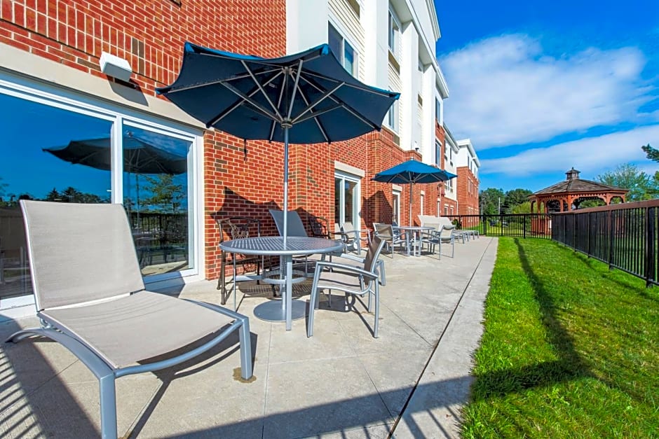 SpringHill Suites Devens Common Center
