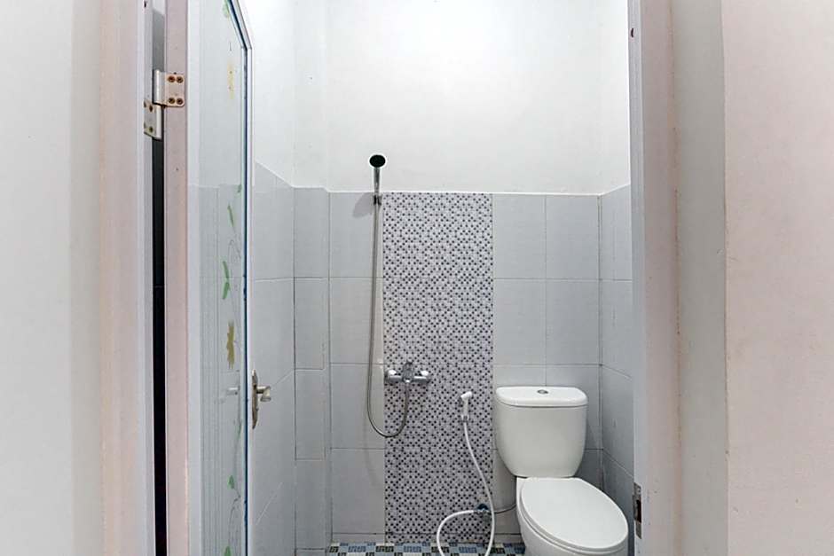 RedDoorz near Pascasarjana UGM 2