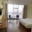 Vatica Hotel Fuyang Linquan Tenghui International City Branch