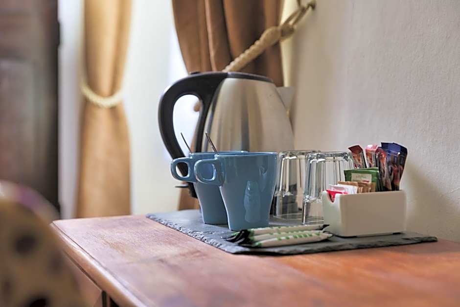 The Cromwell Arms Inn