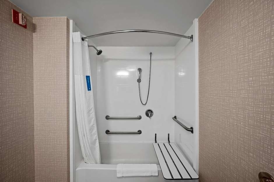 Hampton Inn By Hilton Cleveland/Westlake