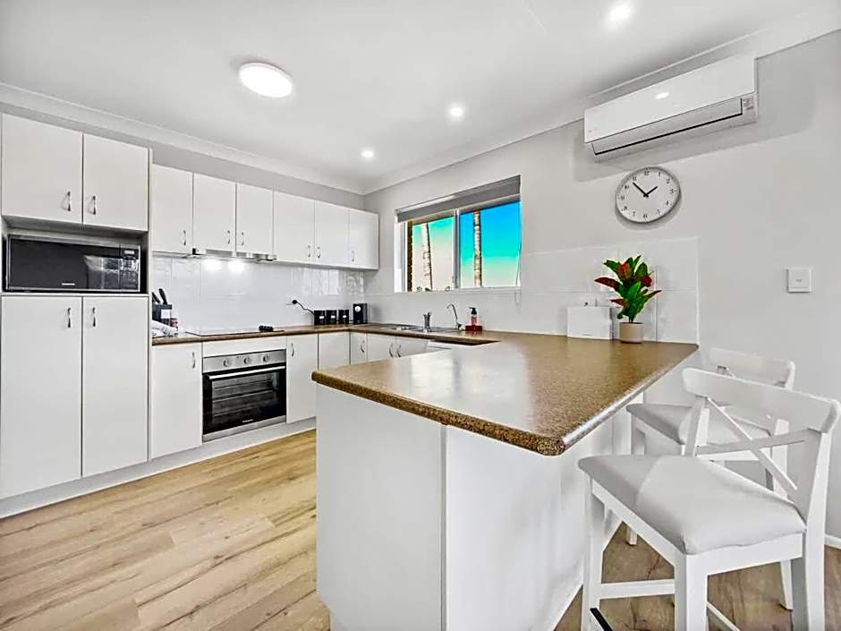 Waterfront Serenity - Steps from Mooloolaba Beach
