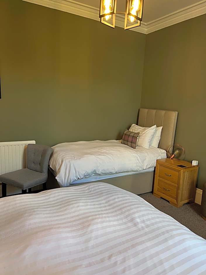 Ravenswood Guest House
