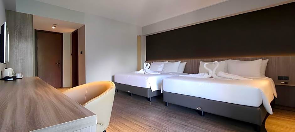 Rogers Hotel Manado