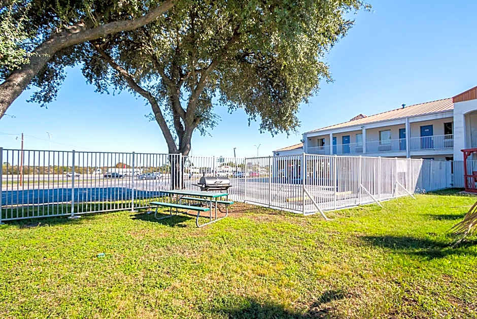 Motel 6-Round Rock, TX