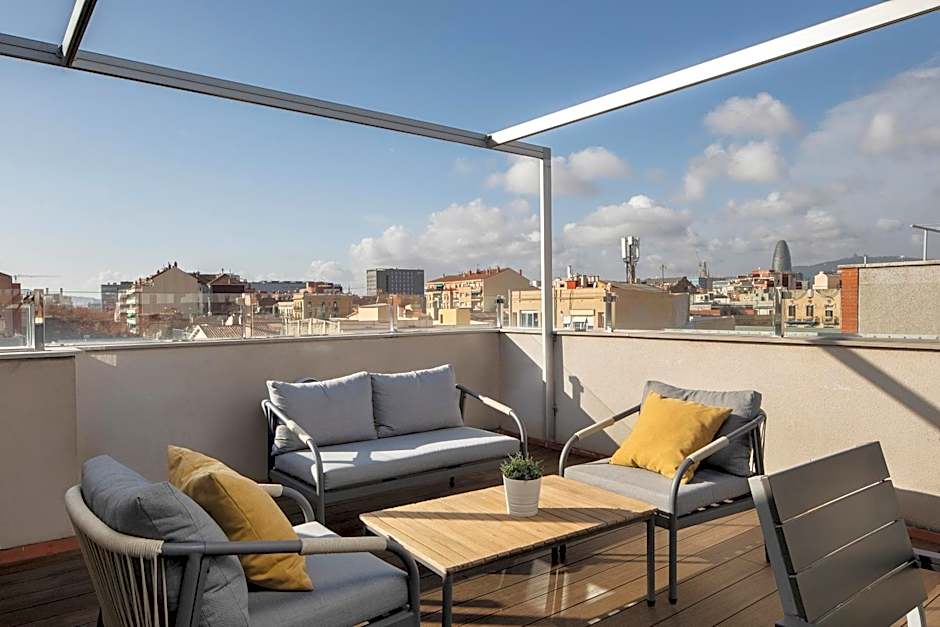 Feelathome Poblenou Beach Apartments