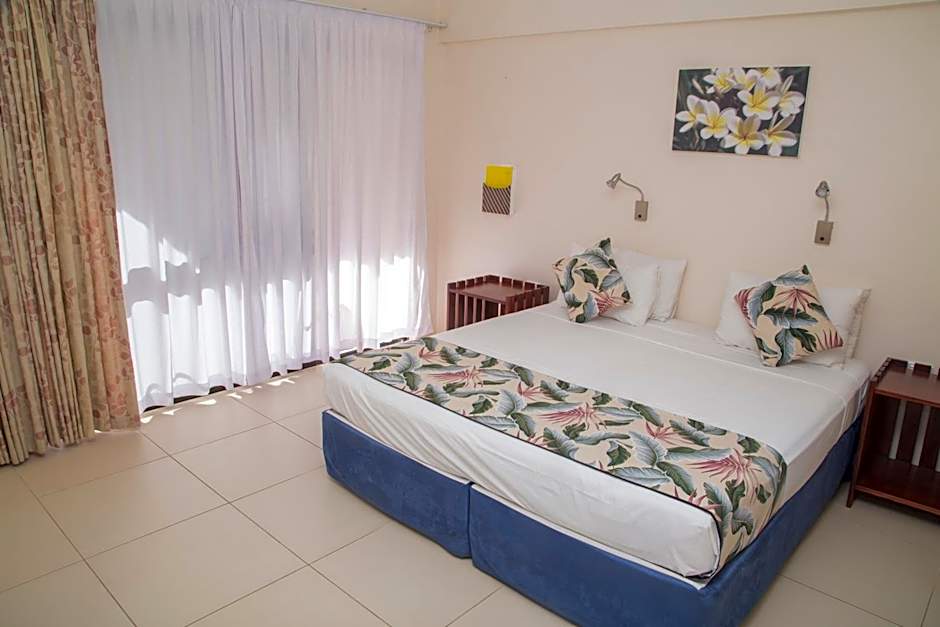 Aquarius On The Beach