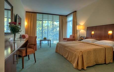 Junior Suite with Balcony