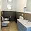 BB Hotels Aparthotel Visconti
