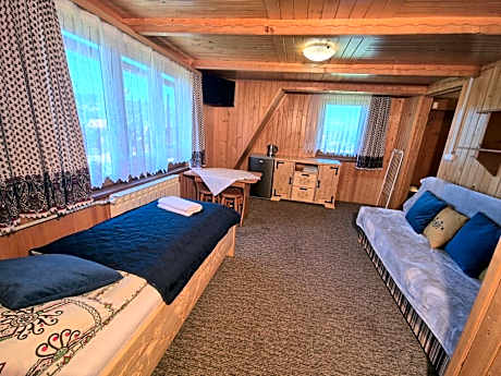 Family Room with Mountain View