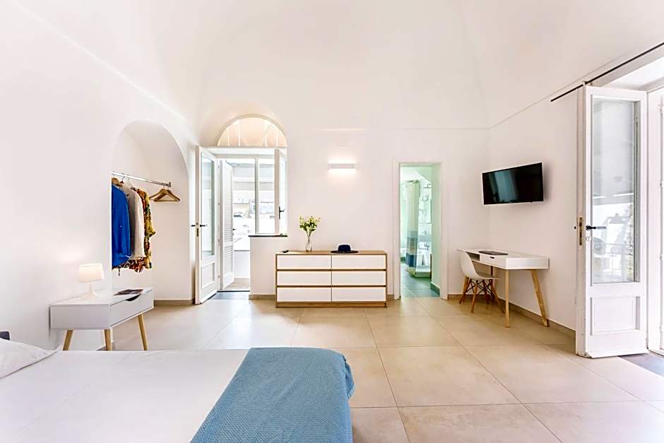 Gioia 13 Rooms & Apartments