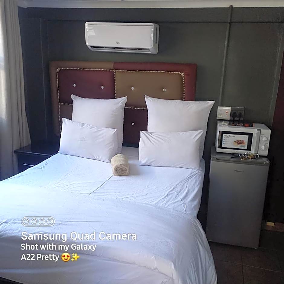 Mino Guest House