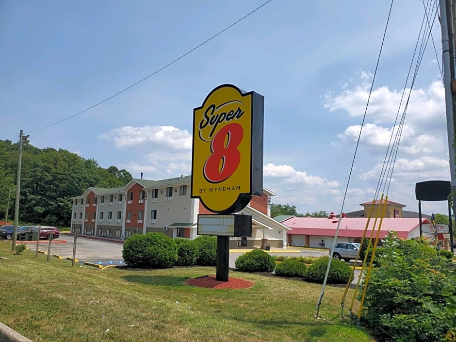 Super 8 by Wyndham Salem VA