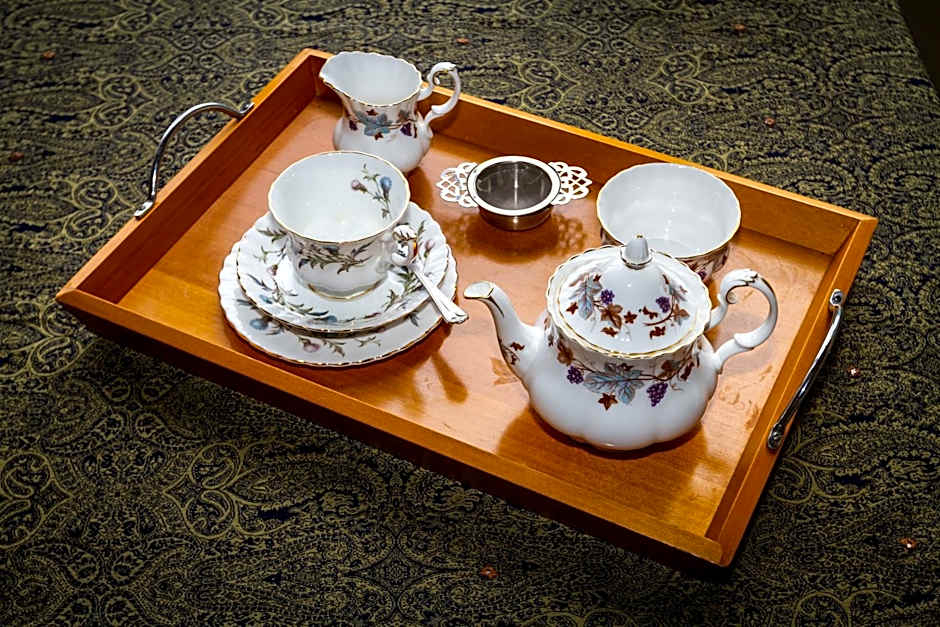 Tizzana Winery Bed and Breakfast