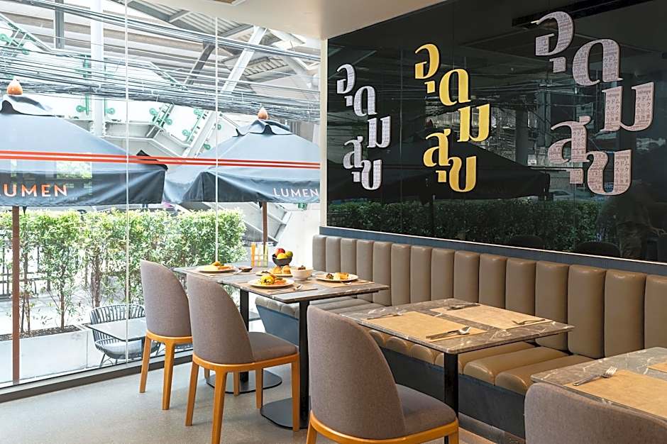 Lumen Bangkok Udomsuk Station