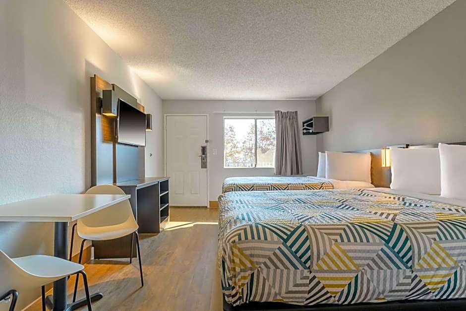 Motel 6 Hayward, CA- East Bay