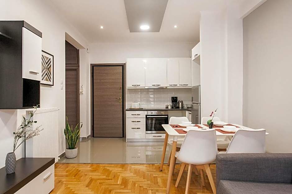 Nicholas Point Apartments and Rooms