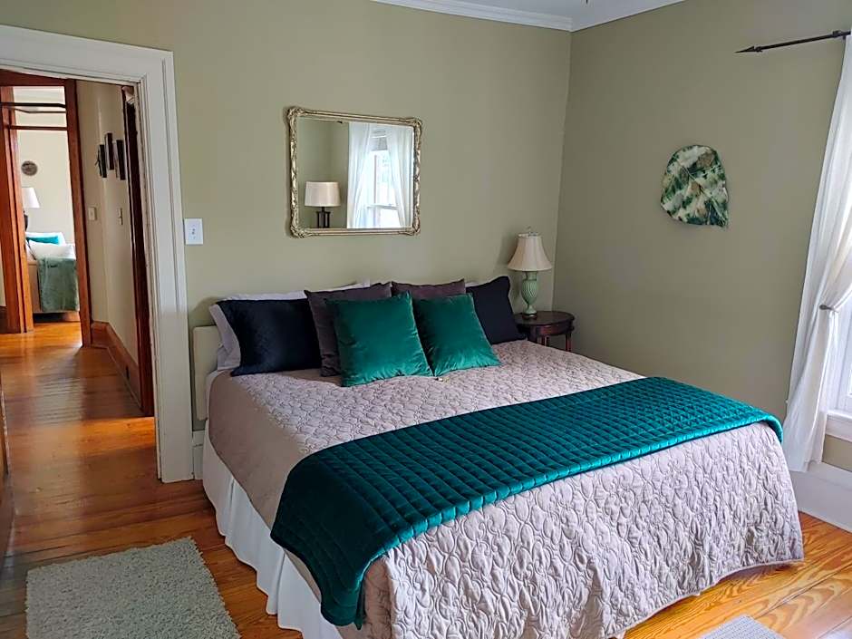 Stonewater Manor B&B