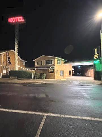Clock Tower Motor Inn