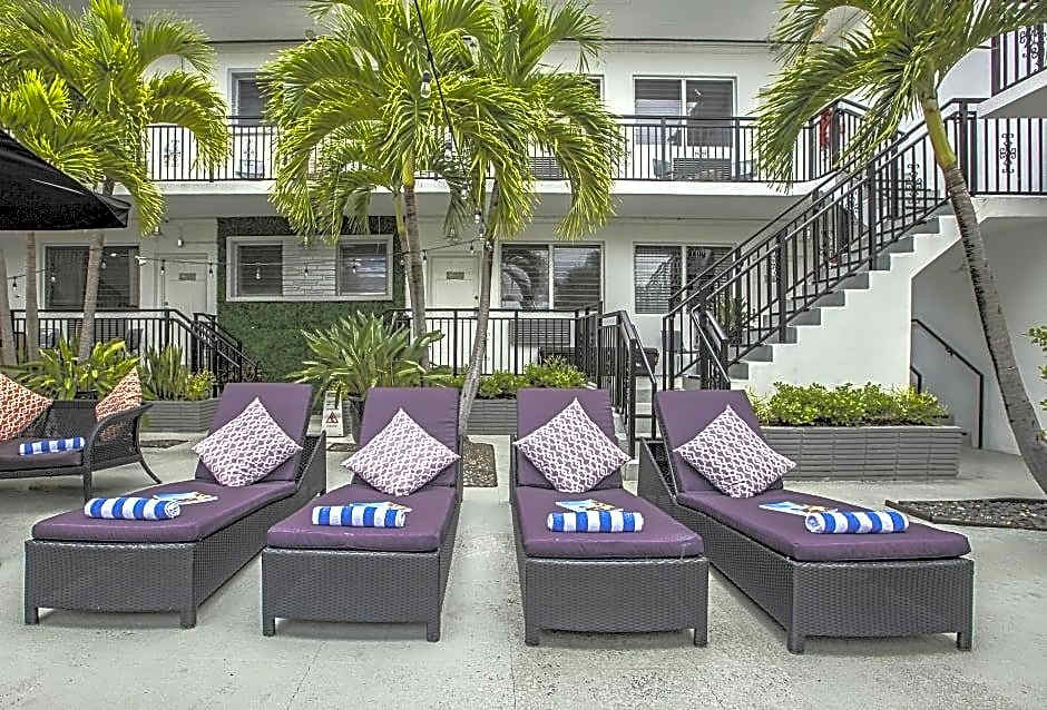 Beachside All Suites Hotel, a South Beach Group Hotel