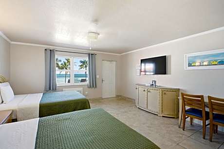 Deluxe Queen Room with Two Queen Beds