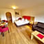 Das Alpin - Hotel Garni Guesthouse