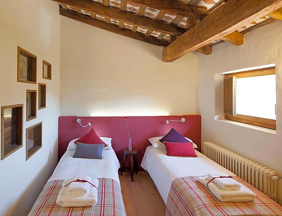 B&B La Rectoria de Sant Miquel de Pineda