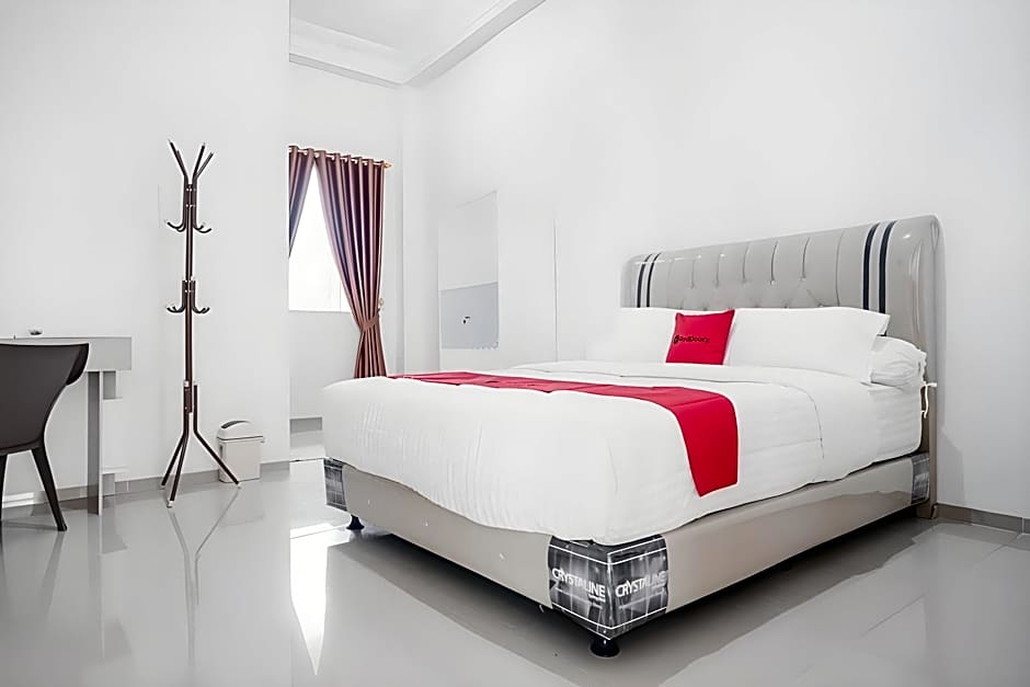 RedDoorz Syariah near Arafah Hospital Jambi