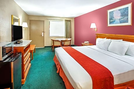1 Double Bed Non-Smoking