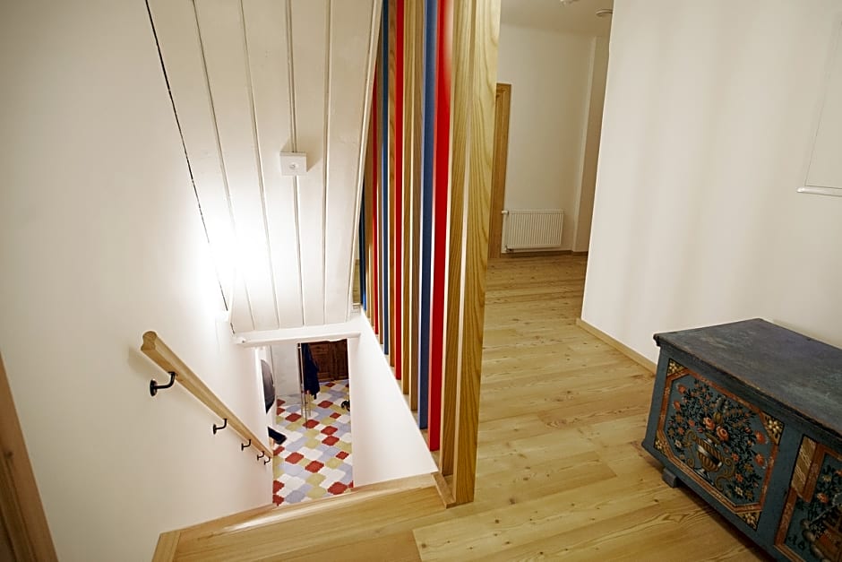 Design Rooms Pr' Gavedarjo