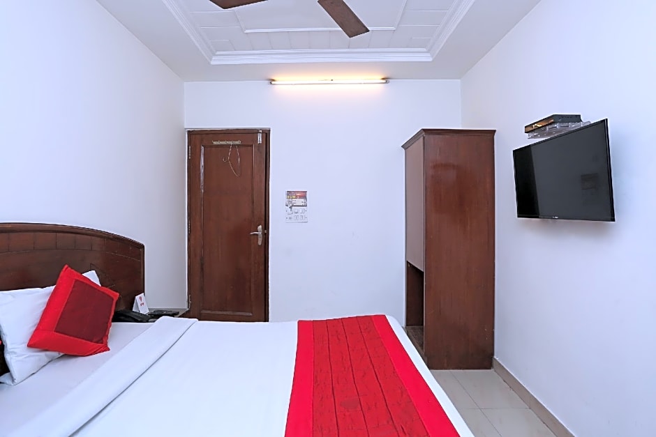 OYO 524 Hotel Sun International