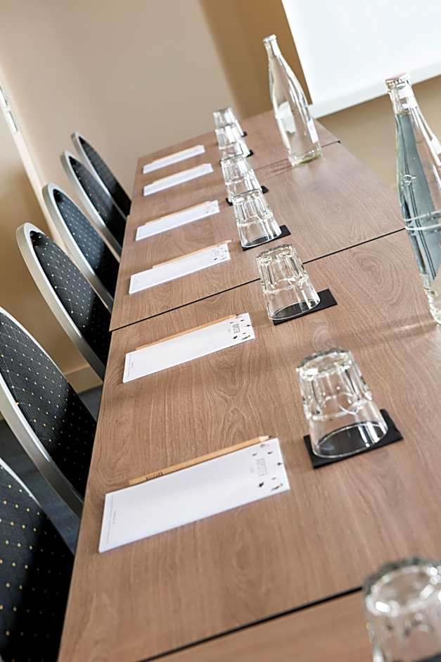 KOPSTER Hotel Lyon Groupama Stadium