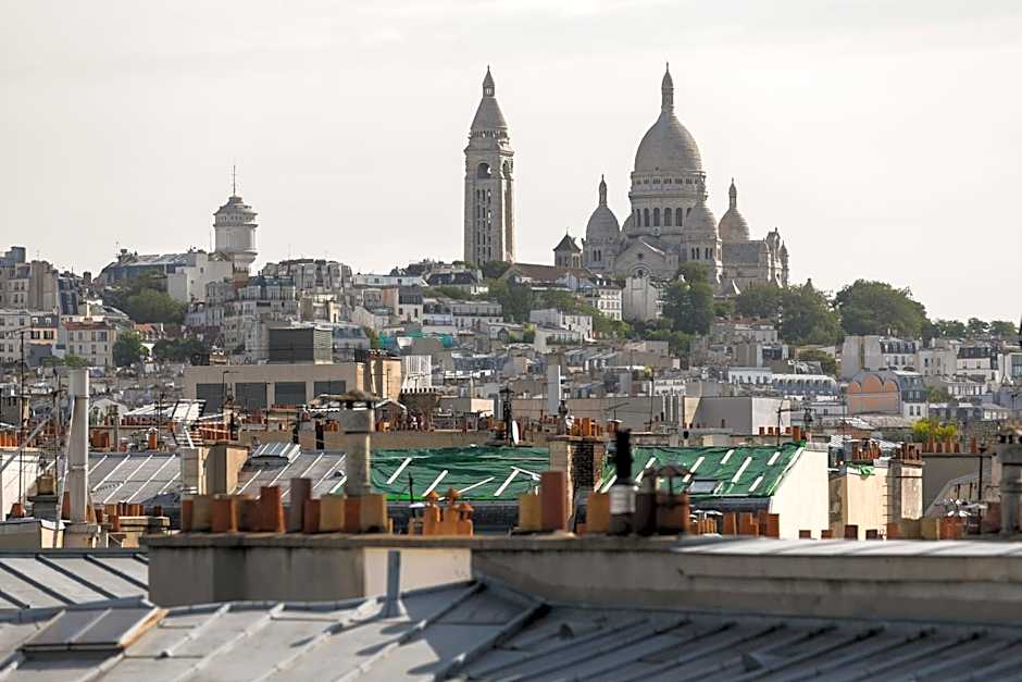 Hotel Cervantes by Happyculture