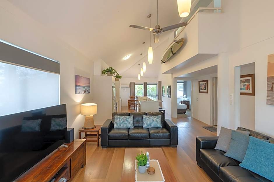 Outrigger Bay Apartments