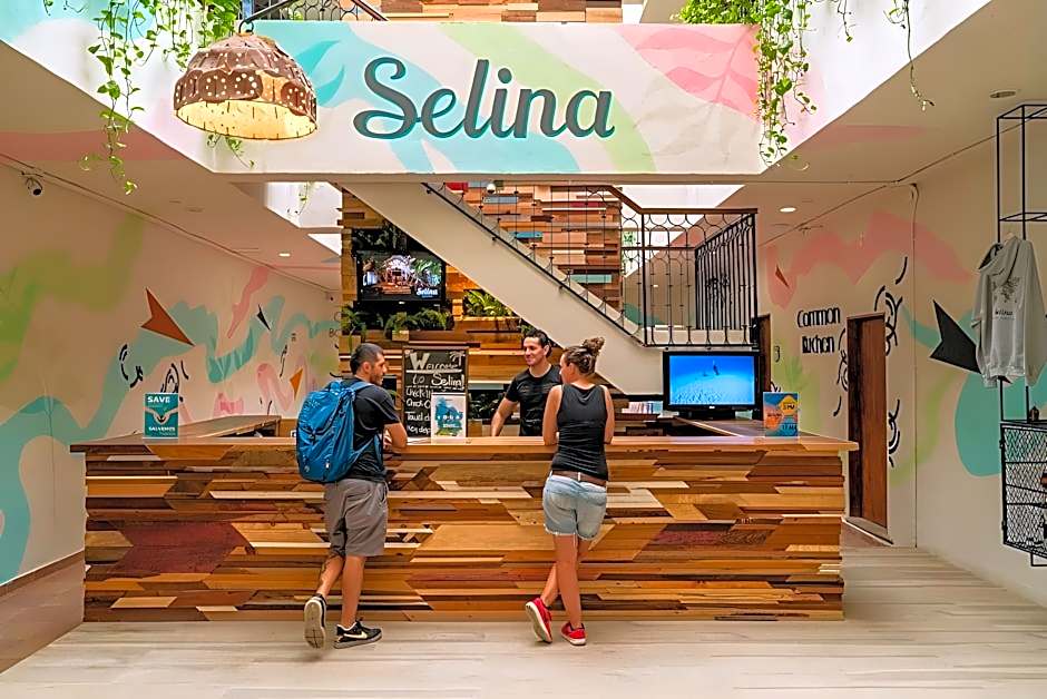 Nilu Cancun Downtown by Selina