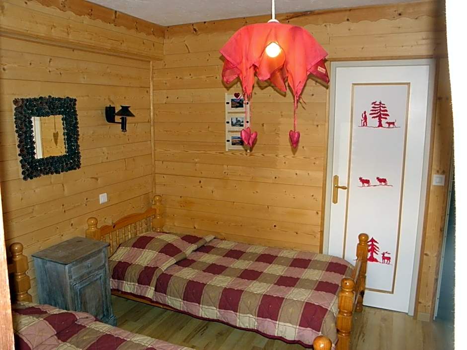 Gîte Auberge Les Terres Blanches de Méolans