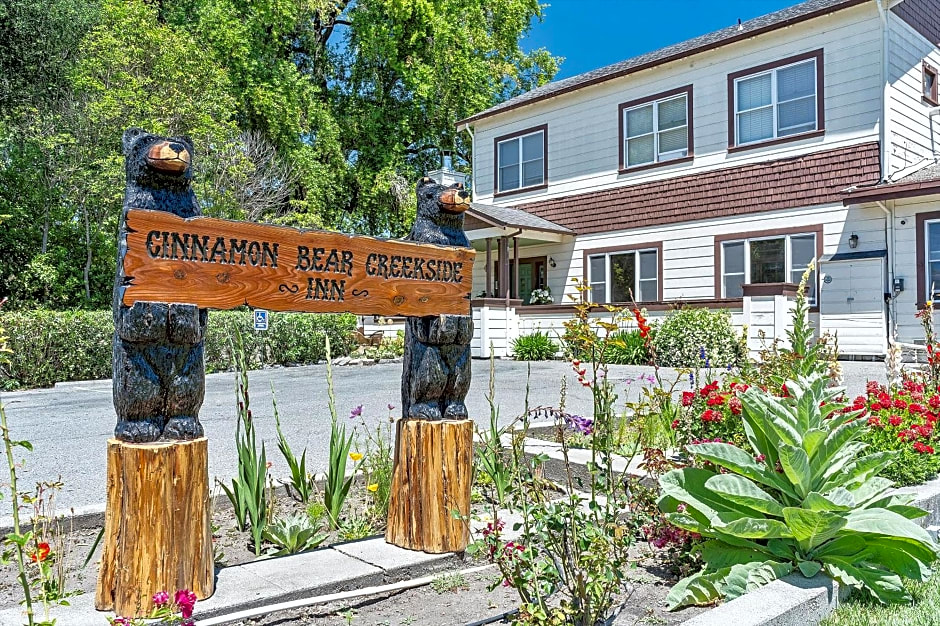 Foto 1 de 50 de Cinnamon Bear Creekside Inn