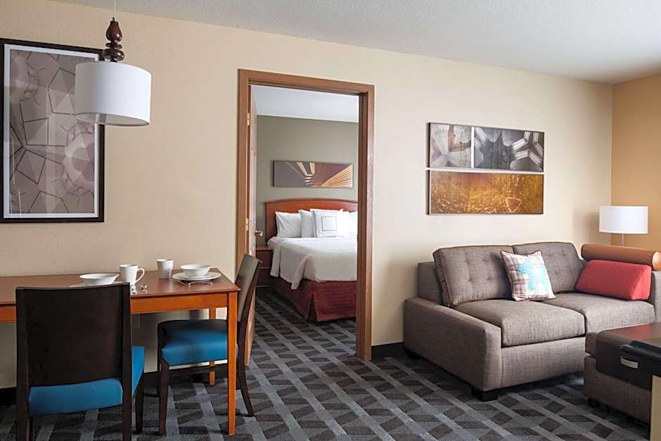 Sonesta Simply Suites Seattle Renton
