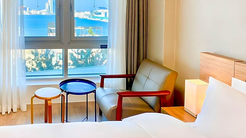 Chungchoho Best Hotel