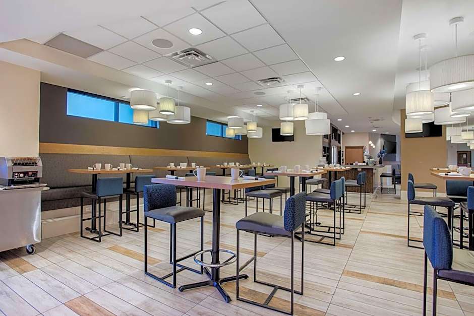 Best Western Plus Sawridge Suites