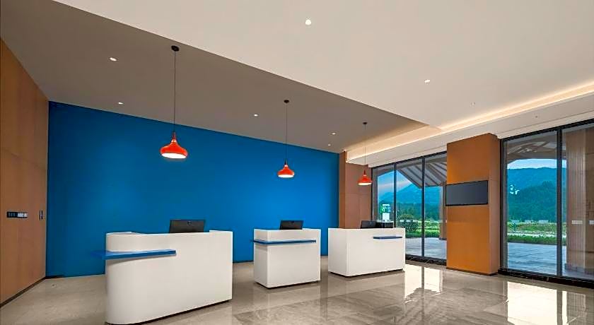 Holiday Inn Express wawu Mountain By IHG